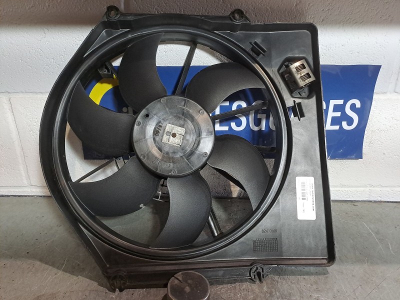 Recambio de electroventilador para renault clio 1.9d referencia OEM IAM 7700836311  