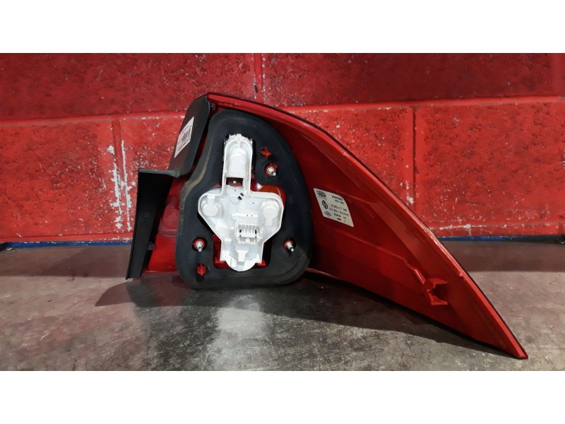 Recambio de piloto trasero izquierdo para renault megane ii classic berlina  | 0.03 - ...  | 0.03 - ... referencia OEM IAM SINPO