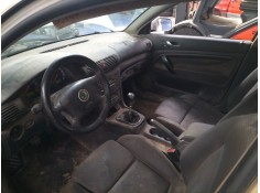 skoda superb (3u4) del año 2004 2