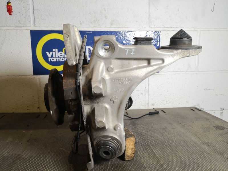 Recambio de mangueta trasera izquierda para bmw x5 (e70) 3.0d referencia OEM IAM 677098306  