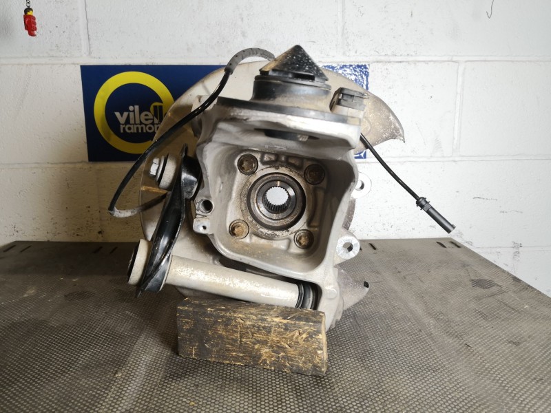 Recambio de mangueta trasera derecha para bmw x5 (e70) 3.0d referencia OEM IAM   