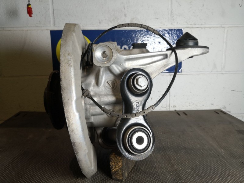 Recambio de mangueta trasera derecha para bmw x5 (e70) 3.0d referencia OEM IAM   