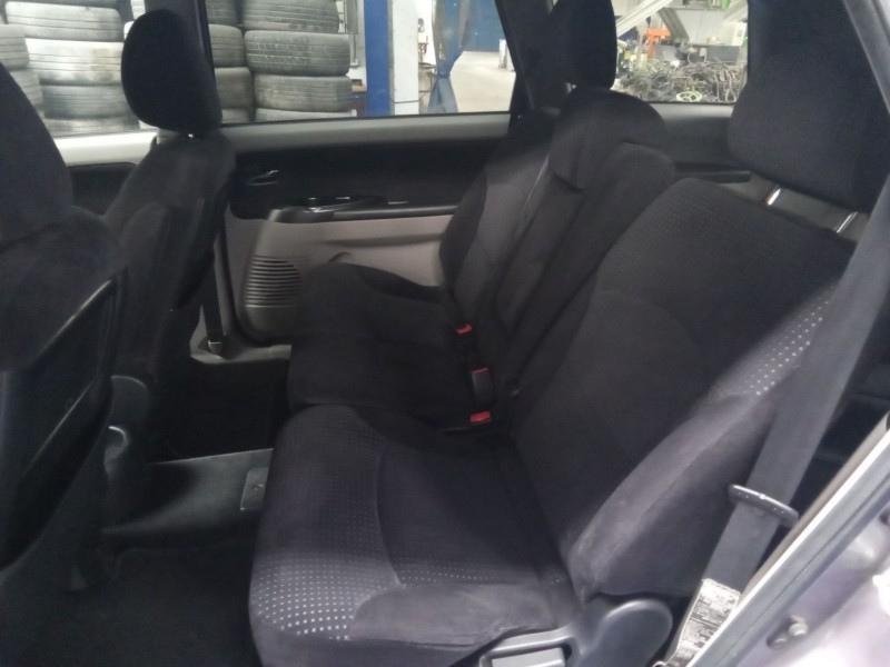 mitsubishi grandis (na0w) del año 2007 mitsubishi grandis (na0w) del año 2007