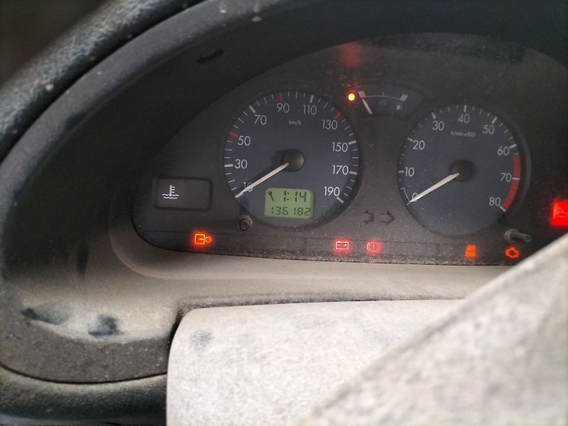 citroen saxo  | 0.99 - 0.03 del año 2000