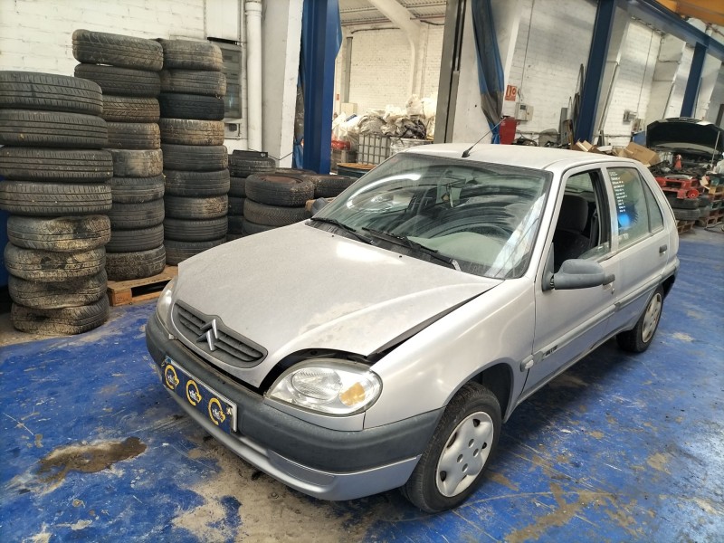 citroen saxo  | 0.99 - 0.03 del año 2000