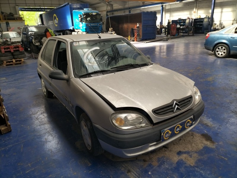 citroen saxo  | 0.99 - 0.03 del año 2000