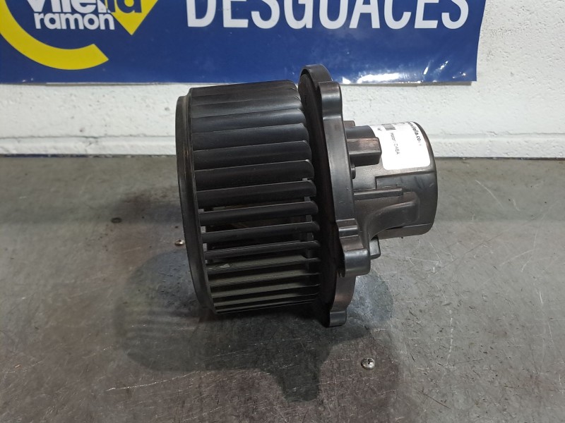 Recambio de motor calefaccion para kia cerato 2.0 ex crdi familiar (5-ptas.) referencia OEM IAM   