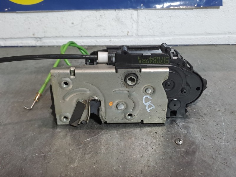 Recambio de cerradura puerta delantera derecha para fiat croma croma 1.9 td i.d. referencia OEM IAM    Recambio de cerradura puerta delantera derecha para fiat croma croma 1.9 td i.d. referencia OEM IAM