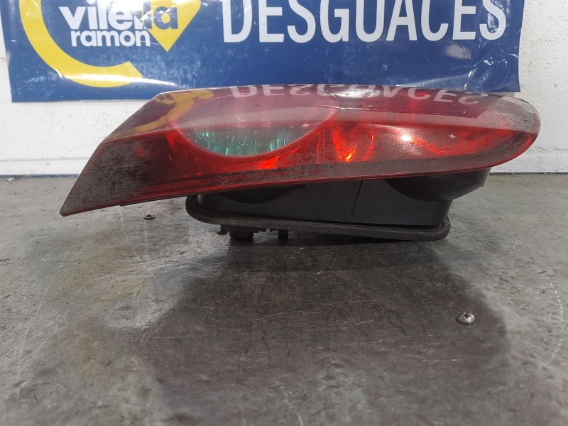 Recambio de piloto porton derecho para fiat croma croma 1.9 td i.d. referencia OEM IAM    Recambio de piloto porton derecho para fiat croma croma 1.9 td i.d. referencia OEM IAM
