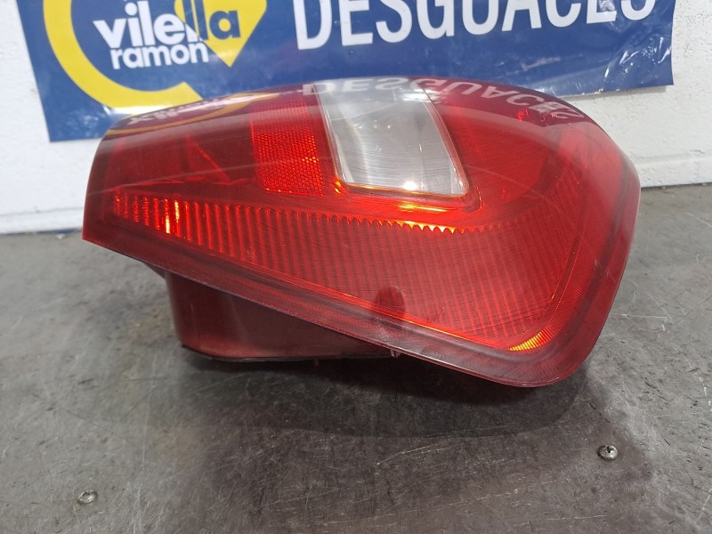 Recambio de piloto trasero derecho para kia cerato 2.0 ex crdi familiar (5-ptas.) referencia OEM IAM   