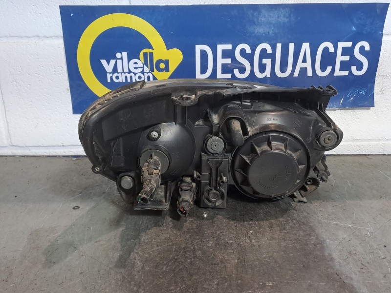 Recambio de faro izquierdo para kia cerato 2.0 ex crdi familiar (5-ptas.) referencia OEM IAM   