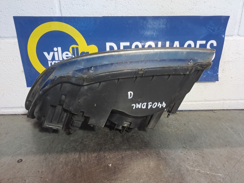 Recambio de faro derecho para kia cerato 2.0 ex crdi familiar (5-ptas.) referencia OEM IAM   