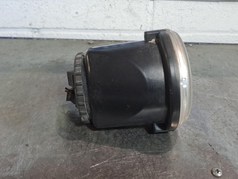 Recambio de faro antiniebla derecho para fiat croma croma 1.9 td i.d. referencia OEM IAM    Recambio de faro antiniebla derecho para fiat croma croma 1.9 td i.d. referencia OEM IAM