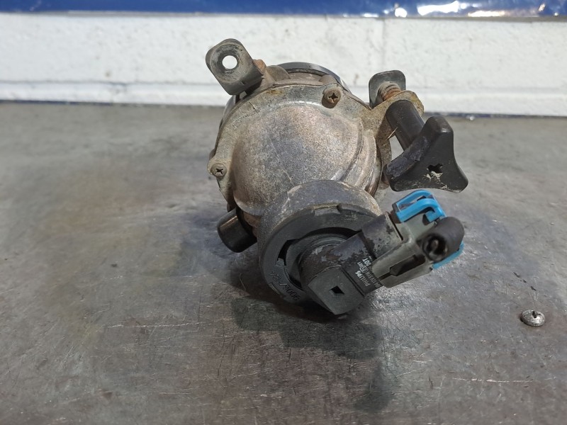 Recambio de faro antiniebla derecho para kia cerato 2.0 ex crdi familiar (5-ptas.) referencia OEM IAM   