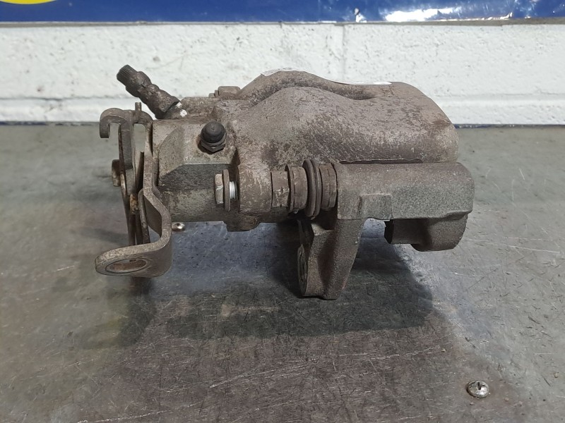Recambio de pinza freno trasera izquierda para fiat croma croma 1.9 td i.d. referencia OEM IAM    Recambio de pinza freno trasera izquierda para fiat croma croma 1.9 td i.d. referencia OEM IAM