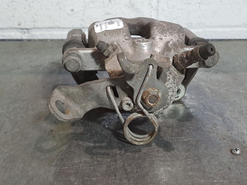 Recambio de pinza freno trasera derecha para fiat croma croma 1.9 td i.d. referencia OEM IAM    Recambio de pinza freno trasera derecha para fiat croma croma 1.9 td i.d. referencia OEM IAM