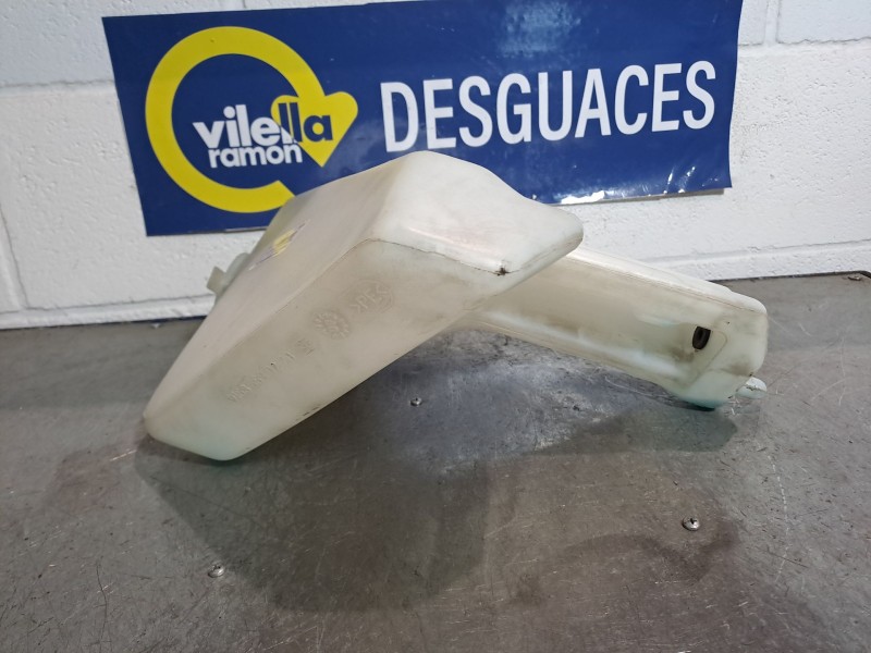 Recambio de deposito limpia para mercedes clase a (w168) referencia OEM IAM    Recambio de deposito limpia para mercedes clase a (w168) referencia OEM IAM