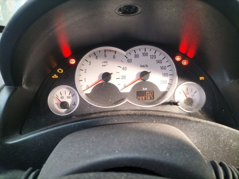 opel corsa c  | 0.03 - 0.06 del año 2005