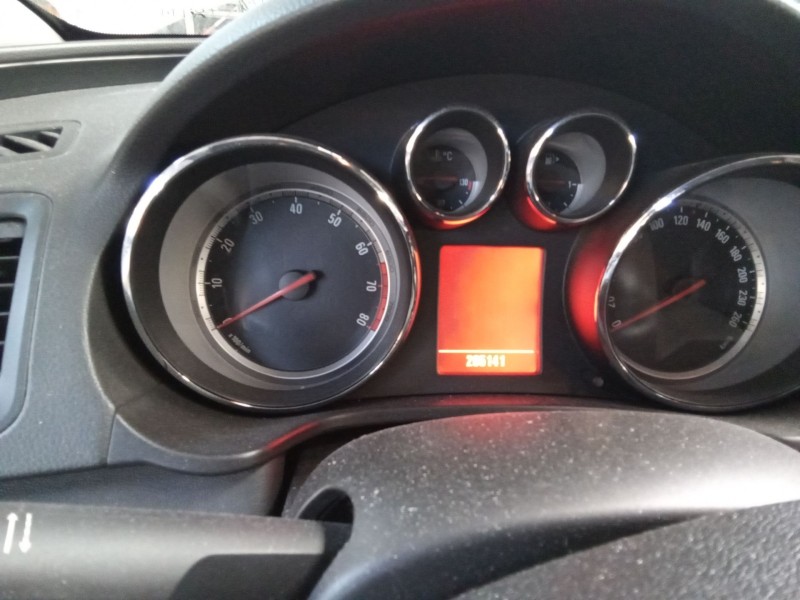 opel insignia sports tourer  | 0.08 - ... del año 2009