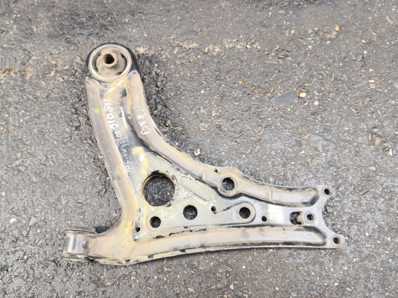 Recambio de brazo susp. inferior delantero derecho para volkswagen polo berlina (6n1) básico | 09.94 - 12.98 básico | 09.94 - 12