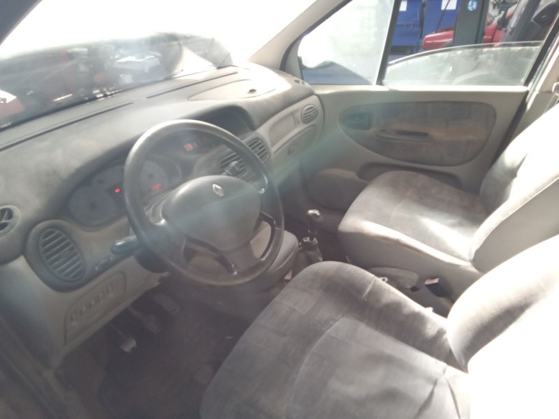 renault megane scenic alize 1.9dti del año 2001
