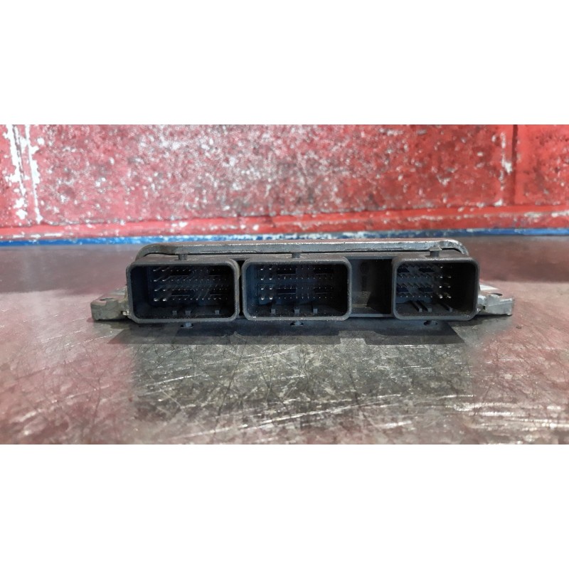 Recambio de centralita motor uce para renault megane ii classic berlina  | 0.03 - ...  | 0.03 - ... referencia OEM IAM 820050552