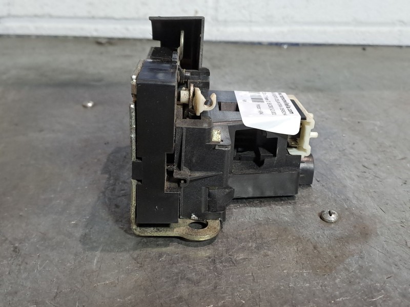 Recambio de cerradura puerta delantera derecha para renault clio ii fase ii (b/cb0) billabong referencia OEM IAM    Recambio de cerradura puerta delantera derecha para renault clio ii fase ii (b/cb0) billabong referencia OEM IAM