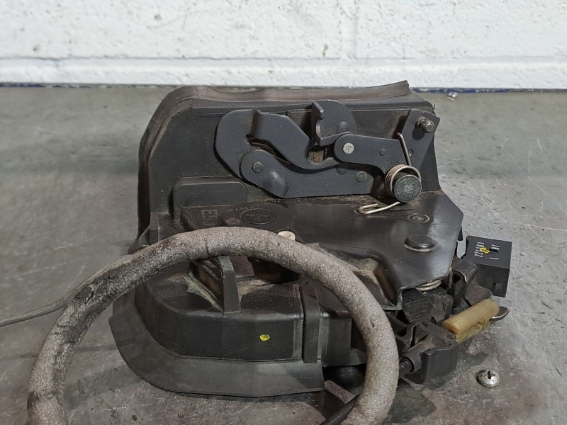 Recambio de cerradura puerta trasera izquierda para bmw x5 (e53) 3.0 24v cat referencia OEM IAM    Recambio de cerradura puerta trasera izquierda para bmw x5 (e53) 3.0 24v cat referencia OEM IAM