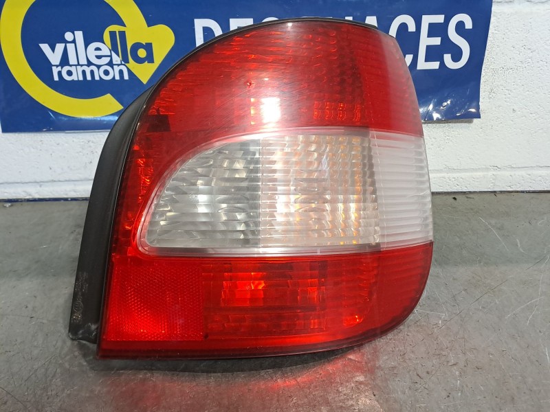 Recambio de piloto trasero derecho para renault megane i scenic (ja0) 1.6e rn referencia OEM IAM   