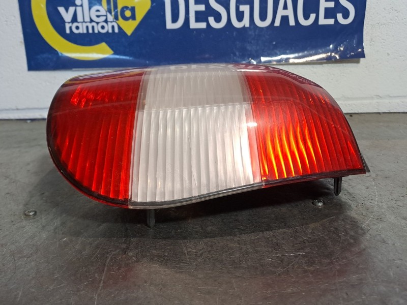 Recambio de piloto trasero derecho para renault megane i scenic (ja0) 1.6e rn referencia OEM IAM   