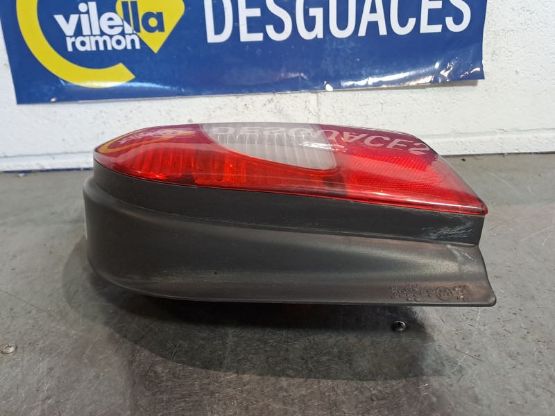 Recambio de piloto trasero derecho para renault megane i scenic (ja0) 1.6e rn referencia OEM IAM   