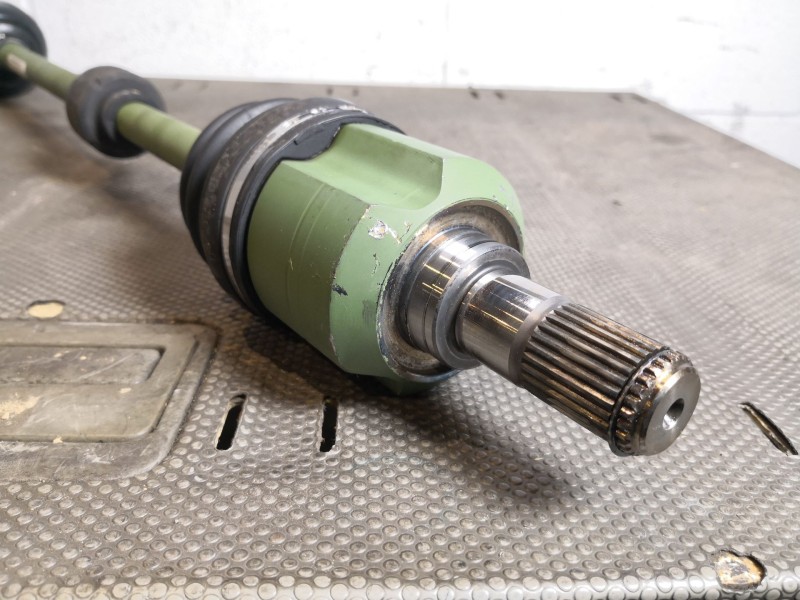 Recambio de transmision delantera derecha para kia cerato 2.0 ex crdi familiar (5-ptas.) referencia OEM IAM   