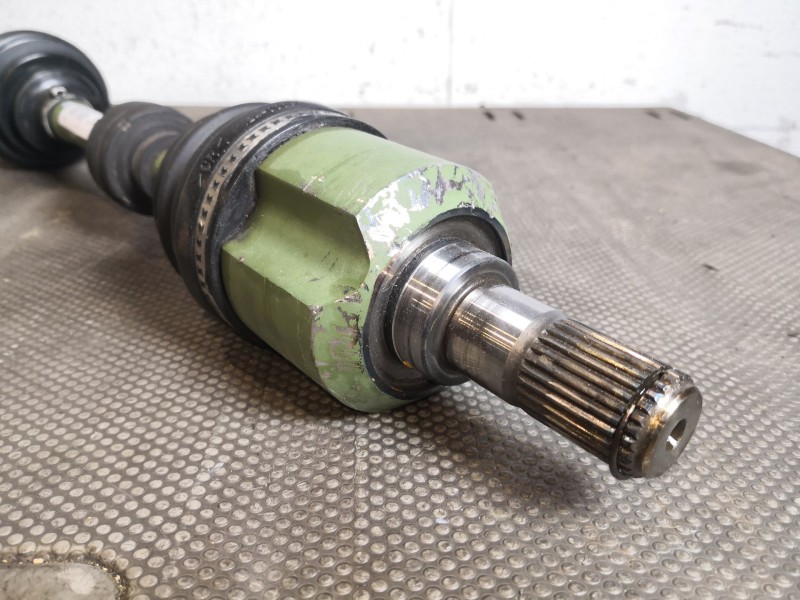 Recambio de transmision delantera izquierda para kia cerato 2.0 ex crdi familiar (5-ptas.) referencia OEM IAM   