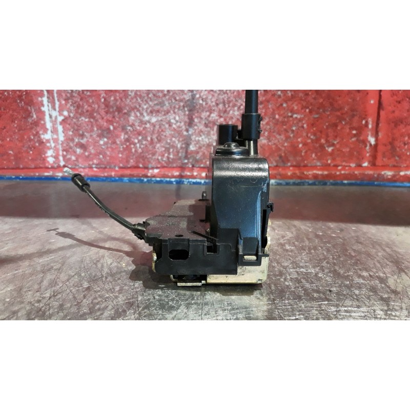 Recambio de cerra. puer. delantero derecha para renault megane ii classic berlina  | 0.03 - ...  | 0.03 - ... referencia OEM IAM