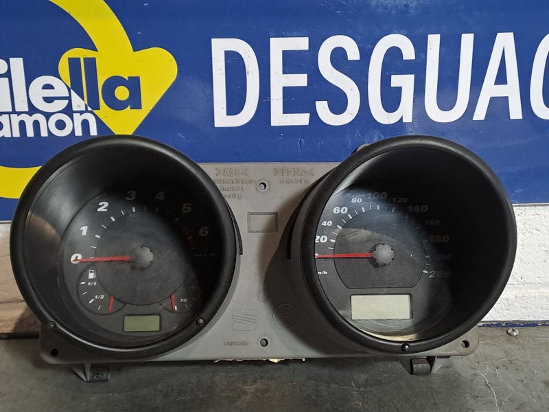Recambio de cuadro instrumentos para seat arosa 1.4 signo referencia OEM IAM 6H0920800A  