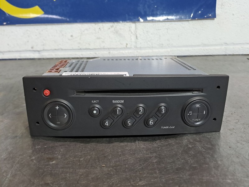 Recambio de sistema audio radio cd para renault megane ii berlina 5p  | 0.00 - ...  | 0.00 - ... referencia OEM IAM 8200256141TR