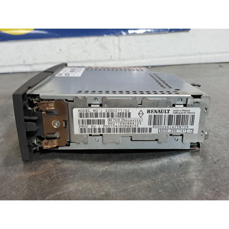 Recambio de sistema audio radio cd para renault megane ii berlina 5p  | 0.00 - ...  | 0.00 - ... referencia OEM IAM 8200256141TR