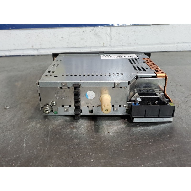 Recambio de sistema audio radio cd para renault megane ii berlina 5p  | 0.00 - ...  | 0.00 - ... referencia OEM IAM 8200256141TR