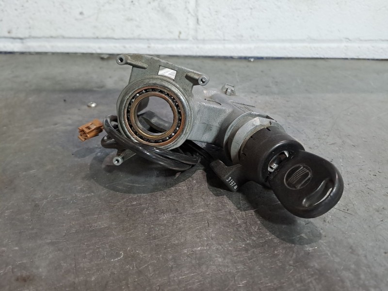 Recambio de conmutador de arranque para seat arosa (6h1) 1.0 | 0.97 - ... 1.0 | 0.97 - ... referencia OEM IAM 357905851F  