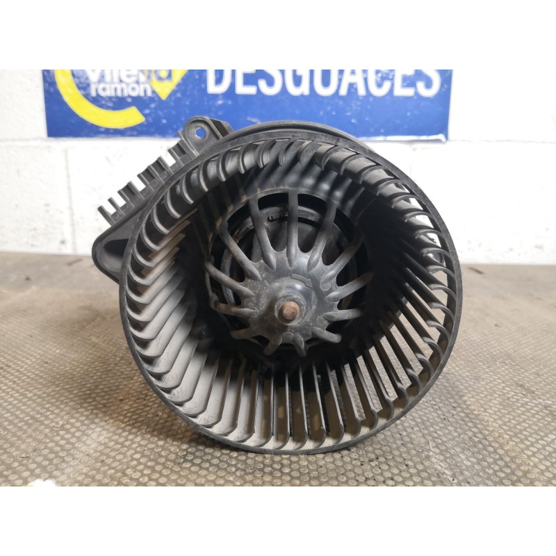 Recambio de motor calefaccion para renault megane i classic (la0) 1.6 e (la0f, la0s) referencia OEM IAM 556770C  