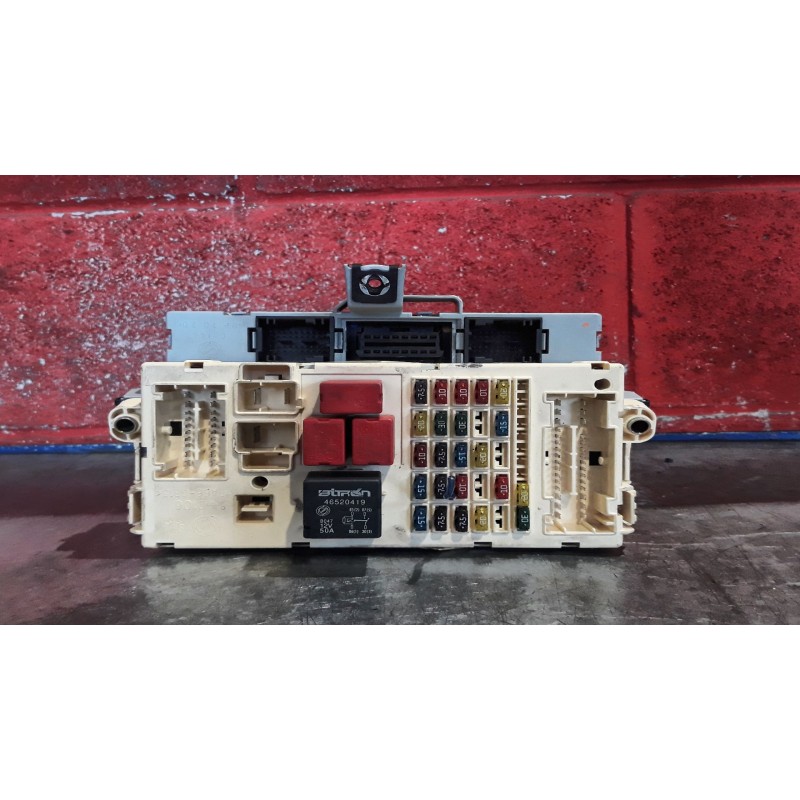 Recambio de caja reles / fusibles para fiat stilo (192) 1.6 16v dynamic | 09.01 - 12.06 1.6 16v dynamic | 09.01 - 12.06 referenc