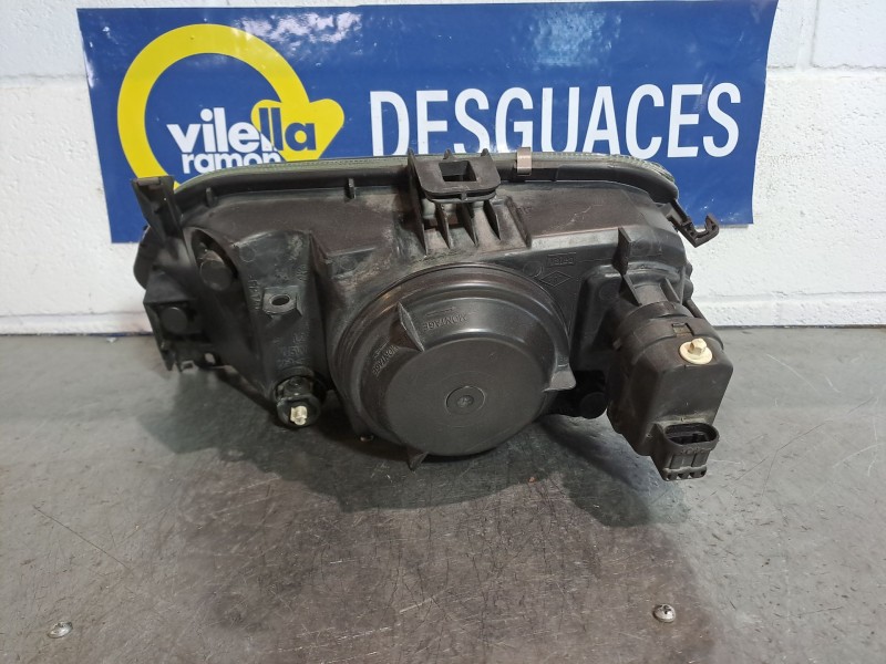 Recambio de faro derecho para renault megane i classic (la0) 1.6 e (la0f, la0s) referencia OEM IAM   