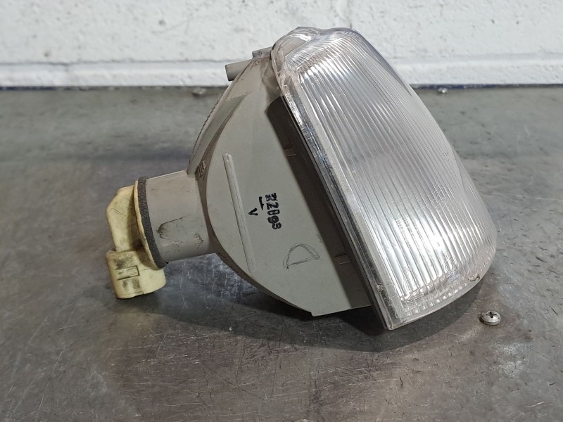 Recambio de piloto delantero derecho para renault 19 (b/c/l53) 1.8 referencia OEM IAM   