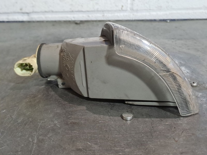 Recambio de piloto delantero derecho para renault 19 (b/c/l53) 1.8 referencia OEM IAM   