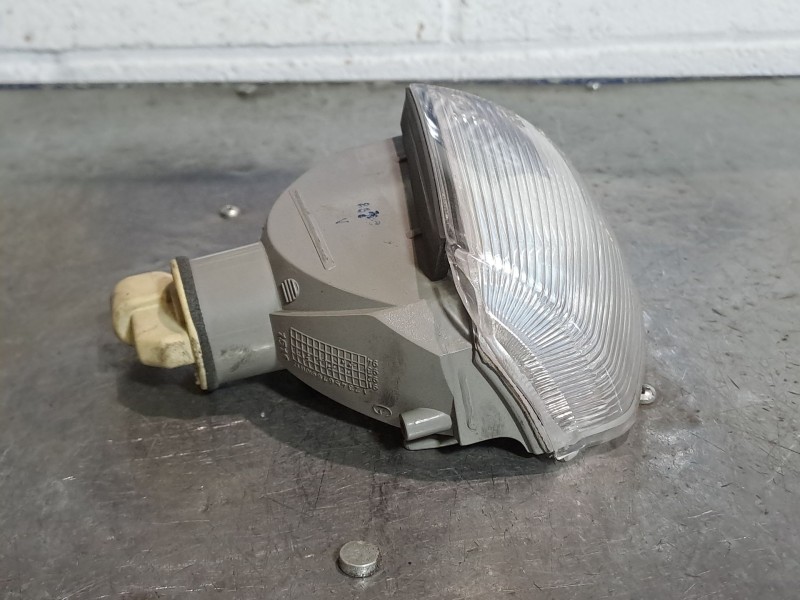 Recambio de piloto delantero izquierdo para renault 19 (b/c/l53) 1.8 referencia OEM IAM   