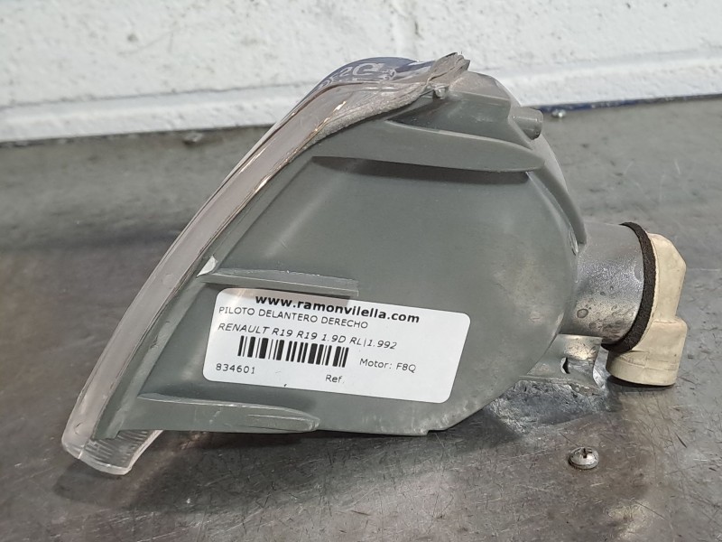 Recambio de piloto delantero derecho para renault r19 r19 1.9d rl referencia OEM IAM    Recambio de piloto delantero derecho para renault r19 r19 1.9d rl referencia OEM IAM