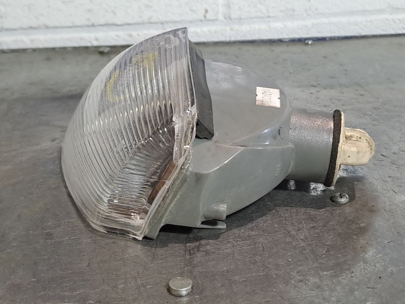 Recambio de piloto delantero derecho para renault r19 r19 1.9d rl referencia OEM IAM    Recambio de piloto delantero derecho para renault r19 r19 1.9d rl referencia OEM IAM