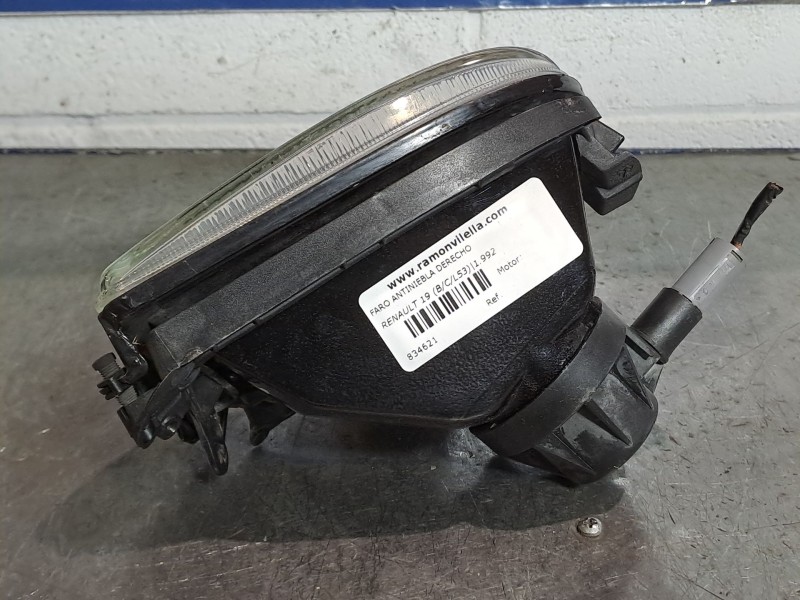 Recambio de faro antiniebla derecho para renault 19 (b/c/l53) 1.8 referencia OEM IAM   