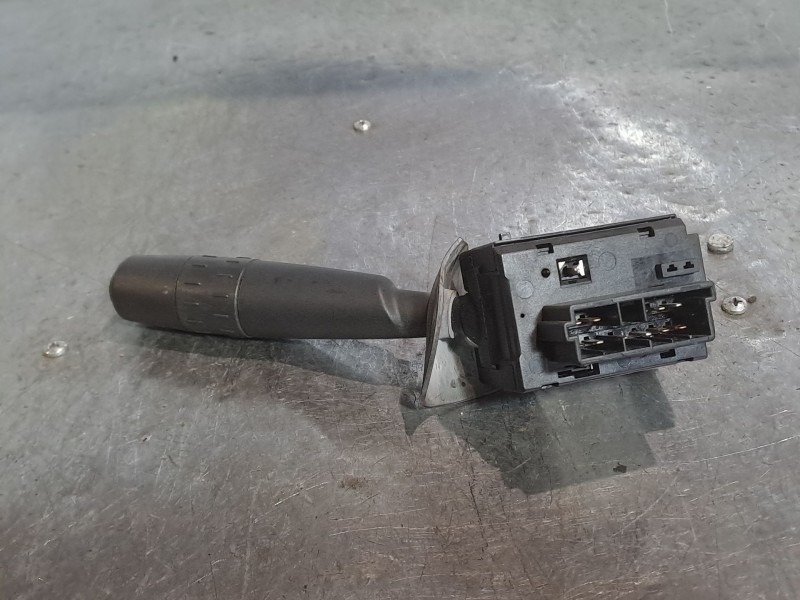 Recambio de mando limpia para citroen xsara picasso 2.0 hdi referencia OEM IAM    Recambio de mando limpia para citroen xsara picasso 2.0 hdi referencia OEM IAM