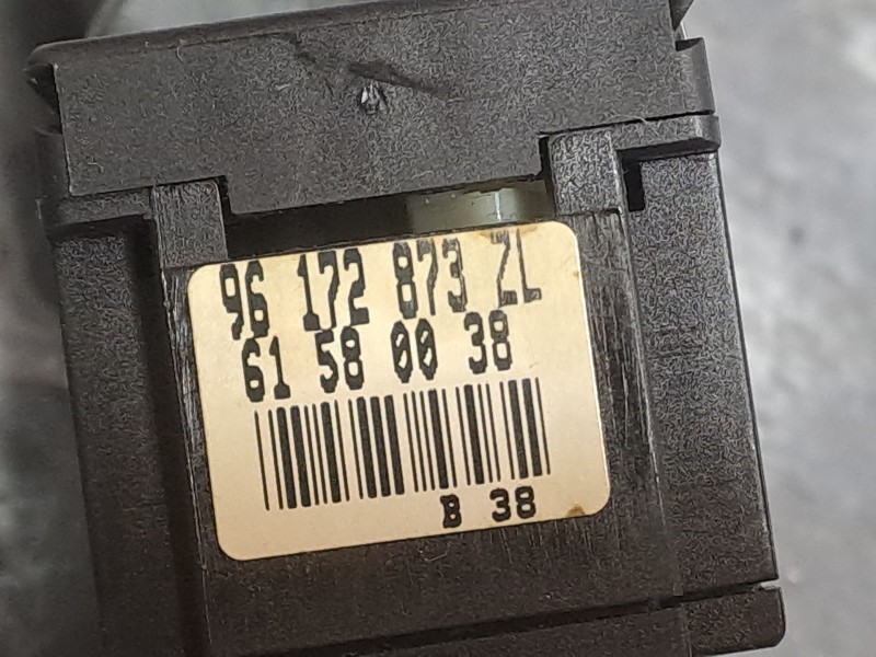 Recambio de mando limpia para citroen xsara picasso 2.0 hdi referencia OEM IAM    Recambio de mando limpia para citroen xsara picasso 2.0 hdi referencia OEM IAM